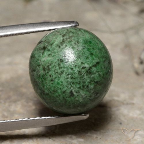 13.76ct Natürlicher Blasses Kieferngrün Mawsitsit, Runden, Lichtundurchlässig