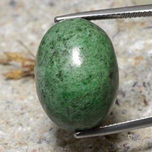 32.40ct Natürlicher Blasses Kieferngrün Mawsitsit, Oval, Lichtundurchlässig