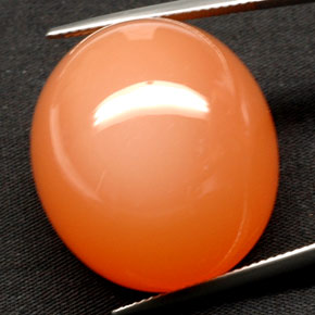 81,53 ctw natürlicher orangefarbener Mondstein, Transparent, Transparent / Lichtdurchlässig