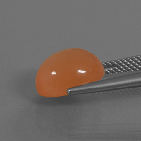 9,17 ctw natürlicher hellorange Mondstein, Oval Schliff, Lichtdurchlässig