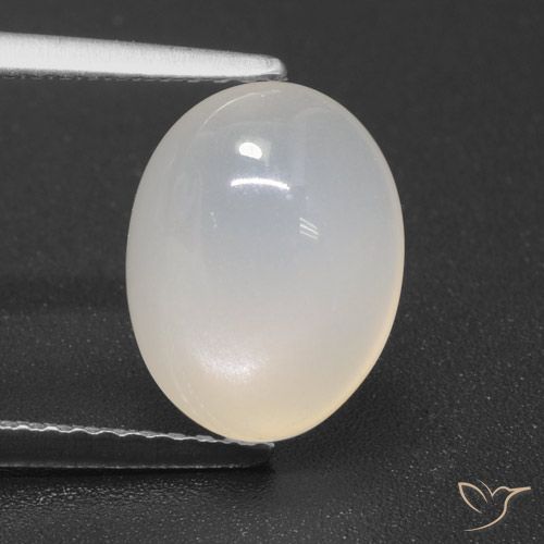 3.52ct Natürlicher Perlweiss Mondstein, Oval, Lichtdurchlässig