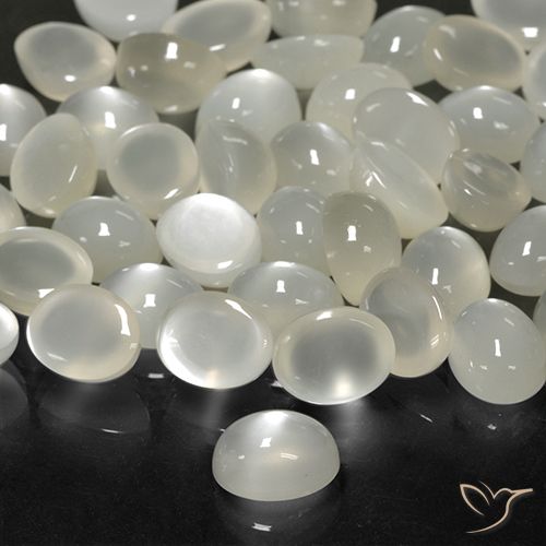 2.14ct Natürlicher Cremeweiß Mondstein, Oval, Lichtdurchlässig