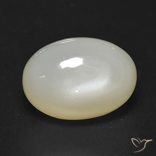 3.92ct Natürlicher Warmweiß Mondstein, Oval, Lichtdurchlässig