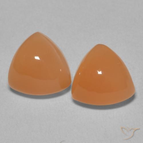 3.80ctw Natürlicher rötlich-orange Mondstein, Trillion, Lichtdurchlässig