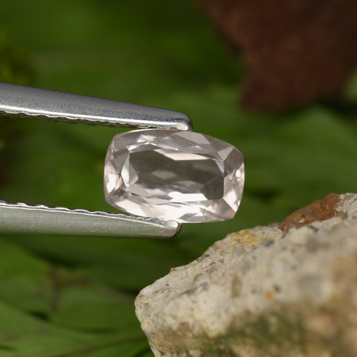 9,17 ctw natürlicher hellrosa Morganit, Kissenschliff, VVS