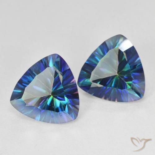 5.94 ct natürliche Mehrfarbiges Blau Mystischer Quarz-Edelsteine, Trillion, VS