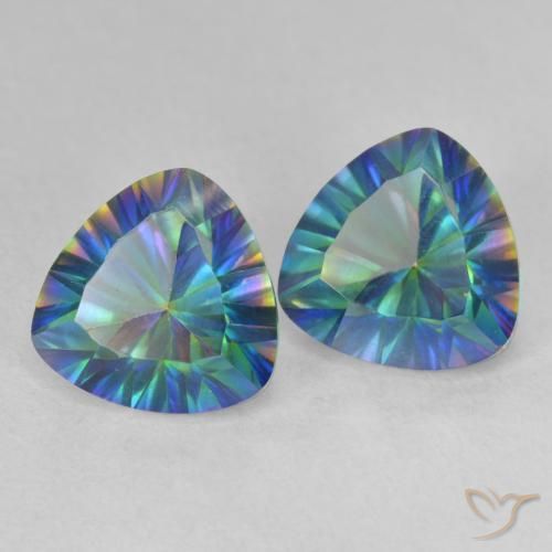 3.75 ct natürliche Mehrfarbig Mystischer Quarz-Edelsteine, Trillion, VVS-VS