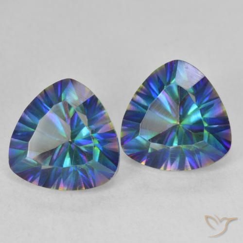 3.67 ct natürliche Mehrfarbig Mystischer Quarz-Edelsteine, Trillion, VVS-VS