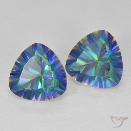 3.69 ct natürliche Mehrfarbiges Blau Mystischer Quarz-Edelsteine, Trillion, VVS-VS