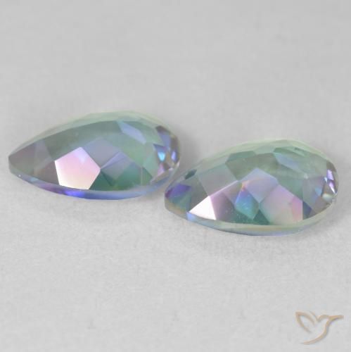 3.37 ct natürliche Mehrfarbig Mystischer Quarz-Edelsteine, Birnenform, VS