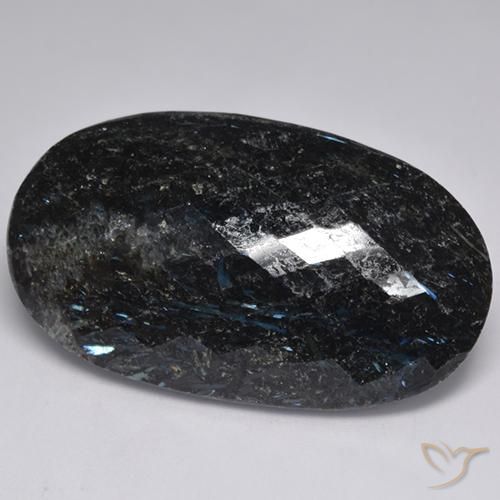 47.12ct Natürlicher Schwarz mit blauem Glanz Nuummit, Oval, Lichtundurchlässig