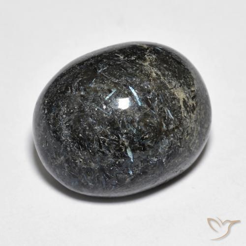 9,17 ctw natürlicher Schwarz mit blauem Glanz Nuummite, Oval, Lichtundurchlässig