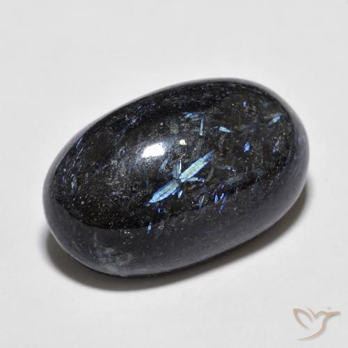 9,17 ctw natürlicher Schwarz mit blauem Glanz Nuummite, Oval, Lichtundurchlässig
