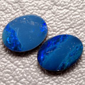 ct natürliche mehrfarbiger Opal-Dublette-Edelsteine, Oval Schliff, Lichtundurchlässig