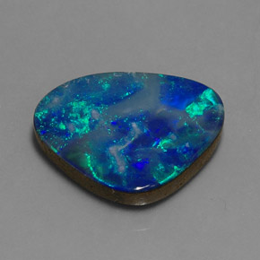9,48 ctw natürlicher mehrfarbiger Opal-Dublette, Fantasieschliff, Lichtundurchlässig