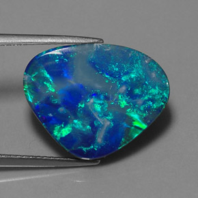 9,48 ctw natürlicher mehrfarbiger Opal-Dublette, Fantasieschliff, Lichtundurchlässig