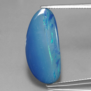 6,85 ctw natürlicher mehrfarbiger Opal-Dublette, Fantasieschliff, Lichtundurchlässig
