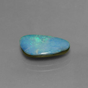 2,26 ctw natürlicher mehrfarbiger Opal-Dublette, Fantasieschliff, Lichtundurchlässig