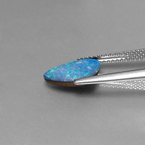 1,29 ctw natürlicher mehrfarbiger Opal-Dublette, Fantasieschliff, Lichtundurchlässig