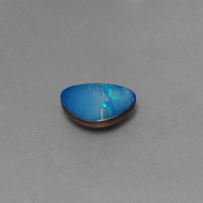 1,28 ctw natürlicher mehrfarbiger Opal-Dublette, Fantasieschliff, Lichtundurchlässig