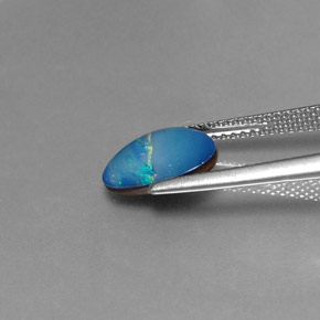 1,28 ctw natürlicher mehrfarbiger Opal-Dublette, Fantasieschliff, Lichtundurchlässig