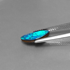 1,20 ctw natürlicher mehrfarbiger Opal-Dublette, Fantasieschliff, Lichtundurchlässig