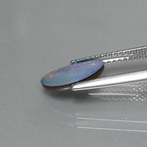 0,92 ctw natürlicher mehrfarbiger Opal-Dublette, Fantasieschliff, Lichtundurchlässig