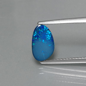 0,83 ctw natürlicher mehrfarbiger Opal-Dublette, Fantasieschliff, Lichtundurchlässig