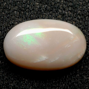 5,51 ctw natürlicher mehrfarbiger Opal, Oval Schliff, Lichtundurchlässig