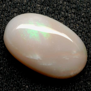 5,51 ctw natürlicher mehrfarbiger Opal, Oval Schliff, Lichtundurchlässig