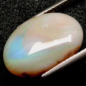 6,24 ctw natürlicher mehrfarbiger Opal, Oval Schliff, Lichtundurchlässig
