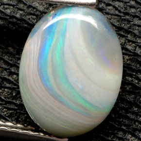 1,32 ctw natürlicher mehrfarbiger Opal, Oval Schliff, Lichtundurchlässig