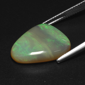 10,15 ctw natürlicher mehrfarbiger Opal, Transparent, Transparent / Lichtdurchlässig