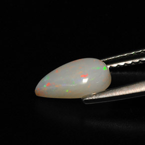 0,86 ctw natürlicher mehrfarbiger Opal, Birnenform, Lichtundurchlässig