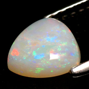0,68 ctw natürlicher mehrfarbiger Opal, Transparent, Transparent / Lichtdurchlässig
