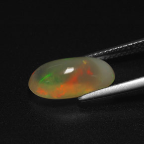 2,78 ctw natürlicher mehrfarbiger Opal, Oval Schliff, Lichtdurchlässig
