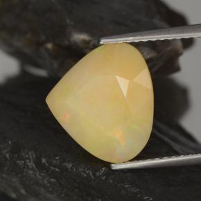 3,17 ctw natürlicher mehrfarbiger Opal, Birnenform, Lichtdurchlässig