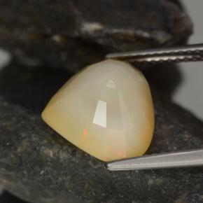 3,17 ctw natürlicher mehrfarbiger Opal, Birnenform, Lichtdurchlässig