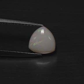 0,60 ctw natürlicher mehrfarbiger Opal, Trillion, Lichtdurchlässig