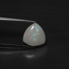 0,69 ctw natürlicher mehrfarbiger Opal, Trillion, Lichtdurchlässig