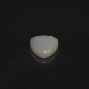 0,69 ctw natürlicher mehrfarbiger Opal, Trillion, Lichtdurchlässig