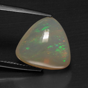 6,17 ctw natürlicher mehrfarbiger Opal, Transparent, Transparent / Lichtdurchlässig