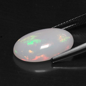 5,49 ctw natürlicher mehrfarbiger Opal, Oval Schliff, Lichtundurchlässig