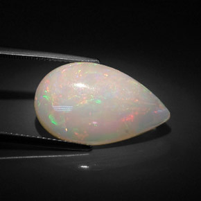 7,38 ctw natürlicher mehrfarbiger Opal, Birnenform, Lichtundurchlässig