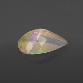 2,62 ctw natürlicher mehrfarbiger Opal, Birnenform, Transparent