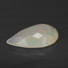 2,84 ctw natürlicher mehrfarbiger Opal, Birnenform, Transparent