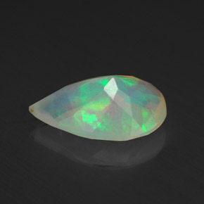1,77 ctw natürlicher mehrfarbiger Opal, Birnenform, Transparent