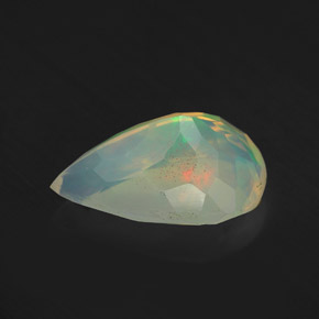 2,16 ctw natürlicher mehrfarbiger Opal, Birnenform, Transparent