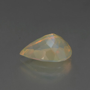 1,68 ctw natürlicher mehrfarbiger Opal, Birnenform, Transparent