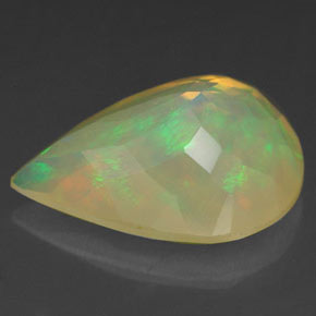 2,28 ctw natürlicher mehrfarbiger Opal, Birnenform, Transparent